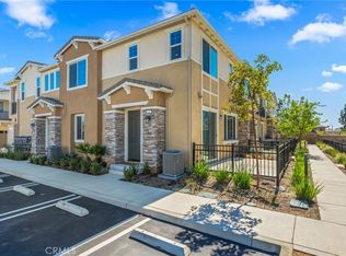 16571 Wyndham Ln #2, Fontana, CA 92336