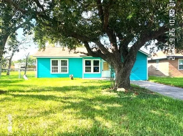 1713 N Avenue H, Freeport, TX 77541