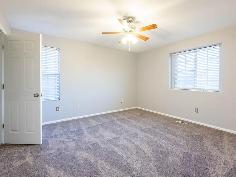 10125 Fairfax Ct — Photo 20