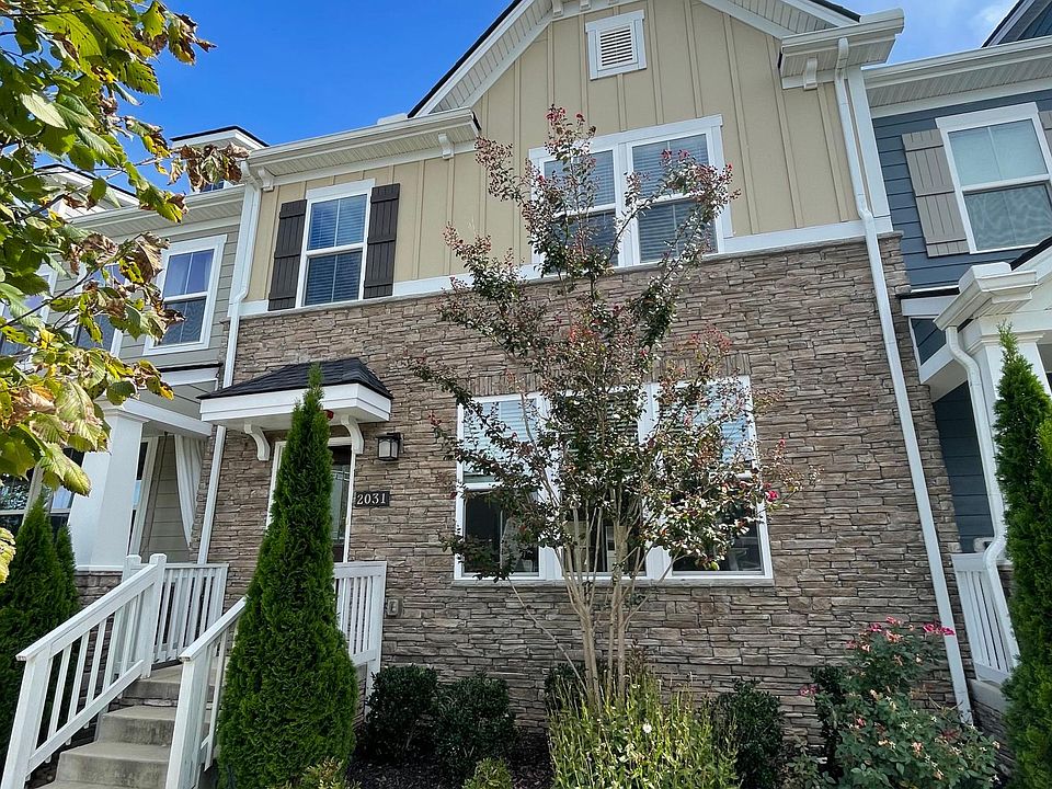 1st image of 2031 Oglethorpe Dr