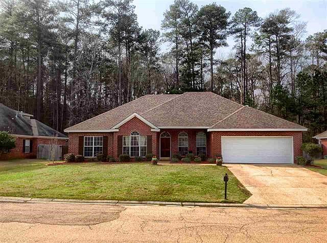 1st image of 643 Hampshire Dr
