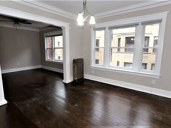 4th image of 1437 W Carmen Ave APT 2S
