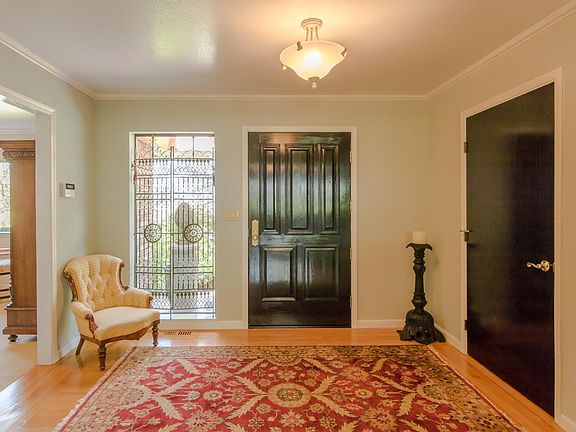 4th image of 11190 Meadow Brook Dr