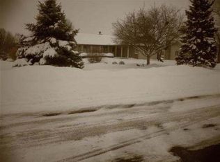 513 Shawnee Ct, Deforest, WI 53532