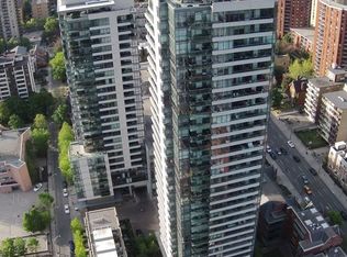 281 Mutual St #1806, Toronto, ON M4Y 3C4
