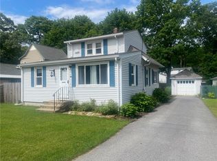 11 Staples Ave, Warwick, RI 02886