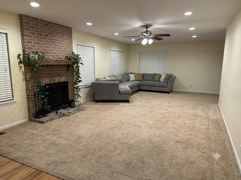 4469 W Roundstone Way — Photo 28
