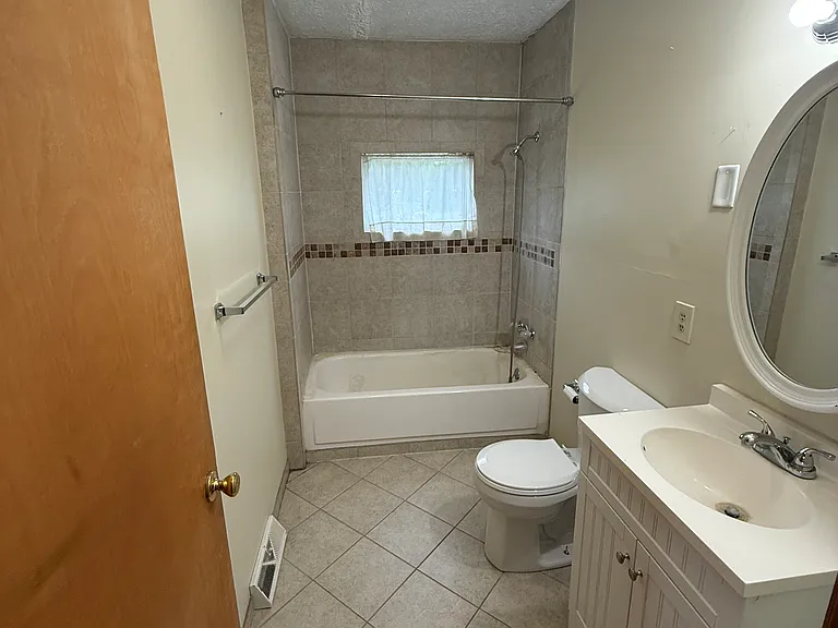 13791 Back Rd — Photo 9