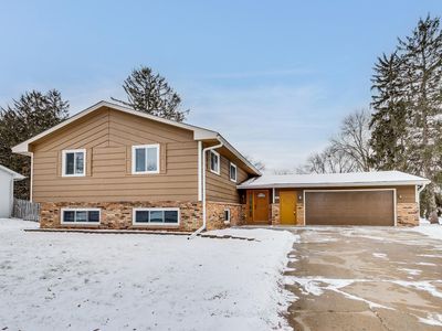 466 82nd Ave NE, Spring Lake Park, MN, 55432