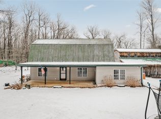 449 Worrick Pond Rd, Brackney, PA 18812