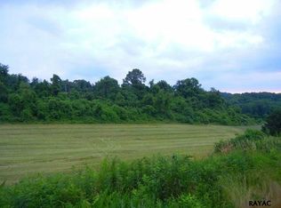 39 Main St, Felton, PA 17322