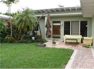 9208 Carlyle Ave, Surfside, FL 33154