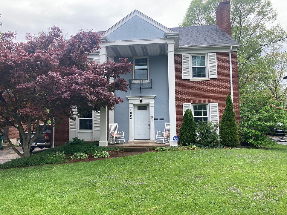 front of house. from street view. 
well kept yard and landscape