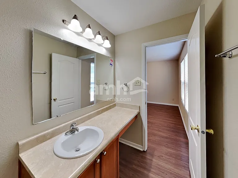 8465 Wanda Lake Dr — Photo 12