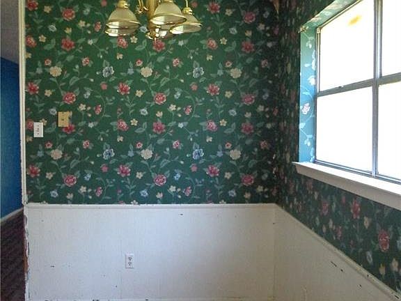 4th image of 1414 La Fonda Cir
