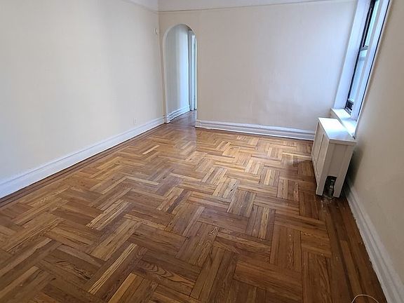 3rd image of 50 E 18th St APT E9