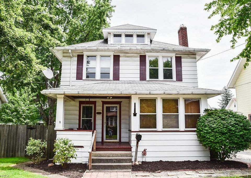 1st image of 840 9th St NE