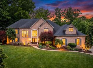 106 Briarwood Dr, McMurray, PA 15317