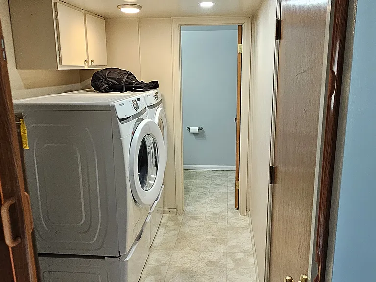 1805 S Pratt Pkwy — Photo 7