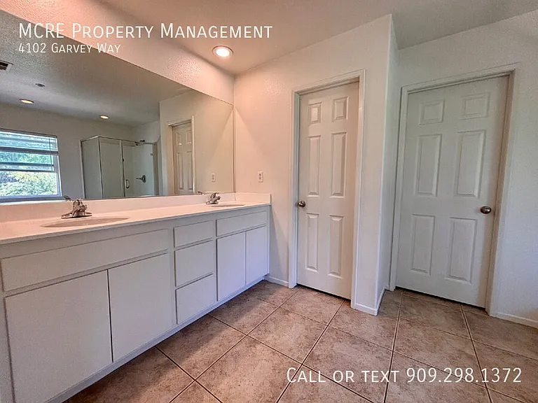 4102 Garvey Way — Photo 32