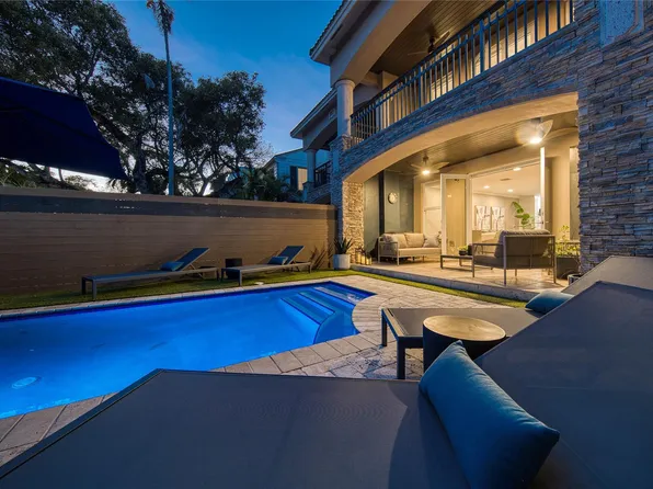 1215 NE 1st St, Fort Lauderdale, FL 33301