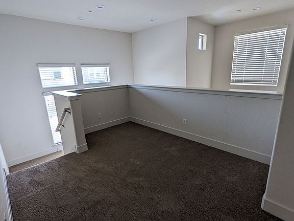 4th image of 3412 W Good Ave