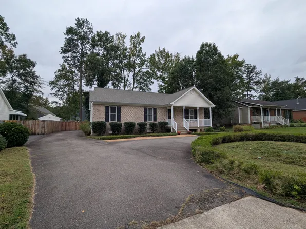 117 N Macon Ter, Ashland, VA 23005