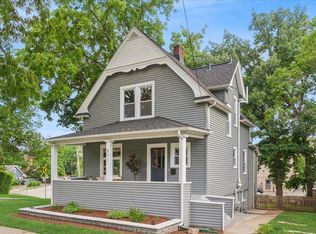 571 Anthony St, Glen Ellyn, IL 60137