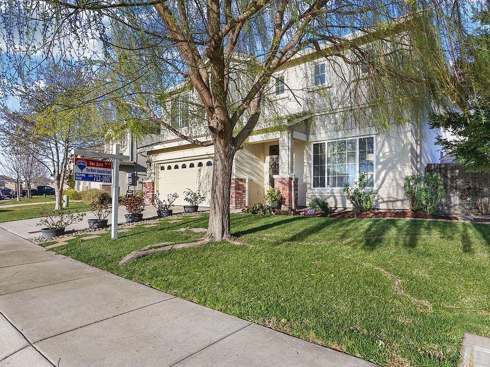 1st image of 10818 Flaming Star Ln