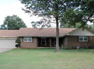 1212 W Country Club Ter, Jonesboro, AR 72401