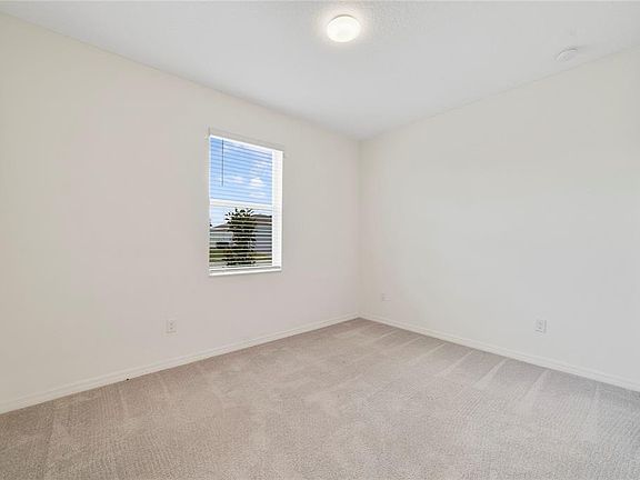 2nd image of 662 FAIRVIEW AVENUE