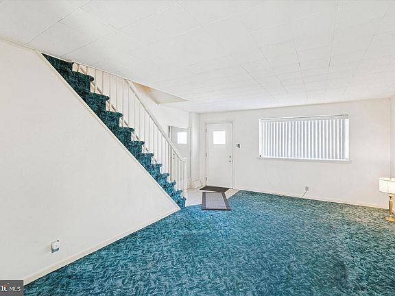 3rd image of 6407 Akron St