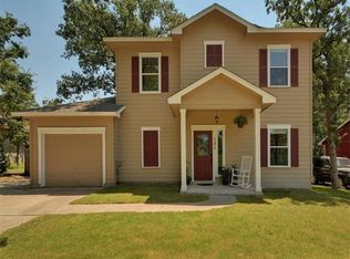 131 N Kanaio Dr, Bastrop, TX 78602
