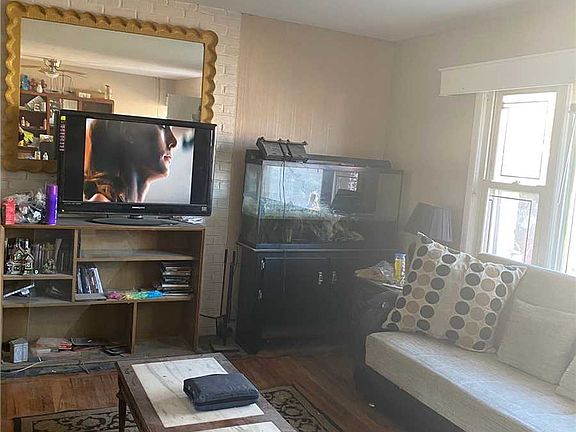 4th image of 40 Weberfield Ave