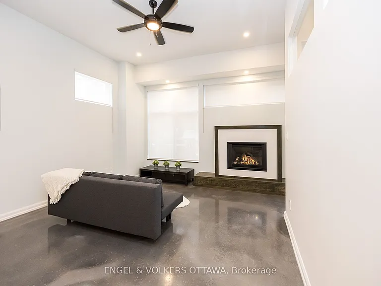 178 Main St #C — Photo 3
