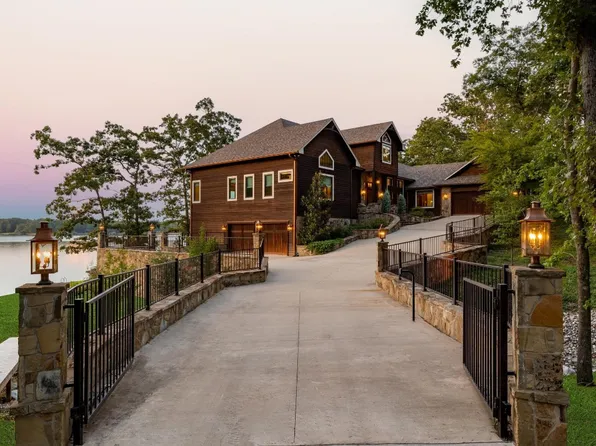 353 E Eldorado Dr, Scroggins, TX 75480