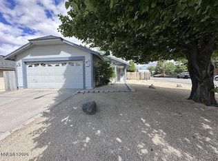 1182 Blue Lakes Rd, Reno, NV 89523