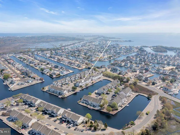 24 Blue Heron Ln, Bayville, NJ 08721