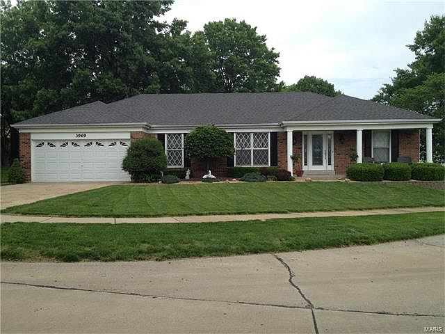 1st image of 3969 Royal Estates Dr