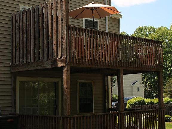 5th image of 1206 Wexford Pl