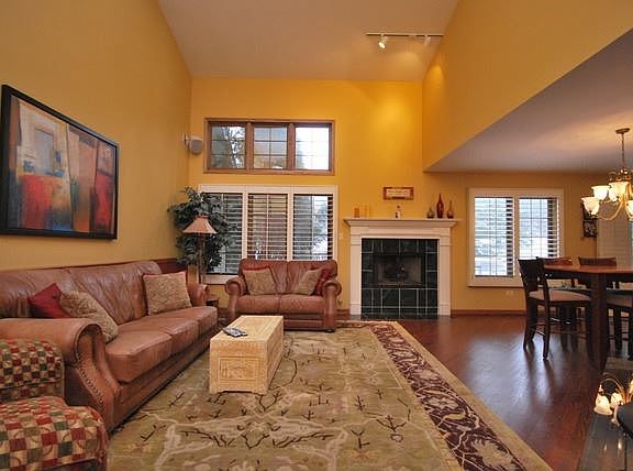 2nd image of 16747 Winterberry Ln