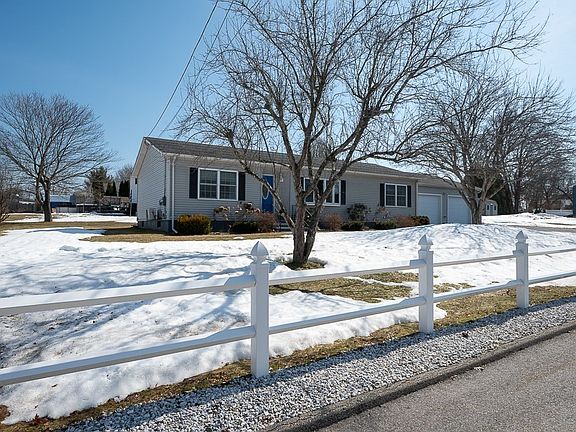 2nd image of 17 Hugo Ter