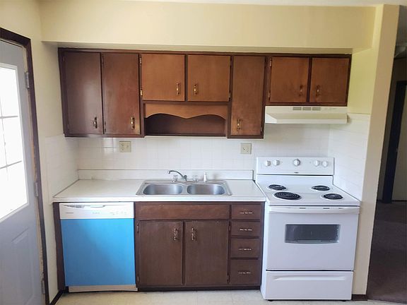 4th image of 2711 W Cypress Dr