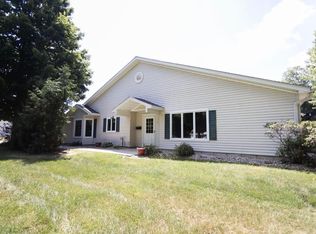 72 Victoria Cir, La Porte, IN 46350
