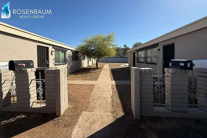 2 bed, 1.0 bath, 950 sqft, $1,395 — Photo 2