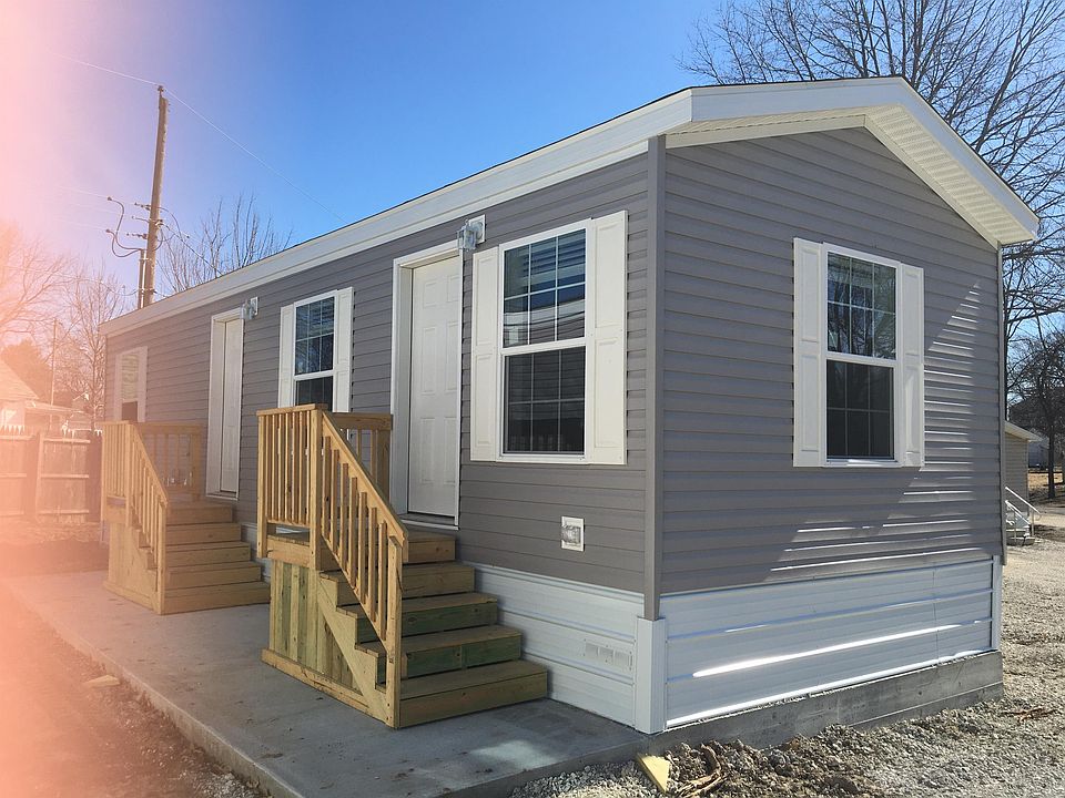 2nd image of 205 N North St #2