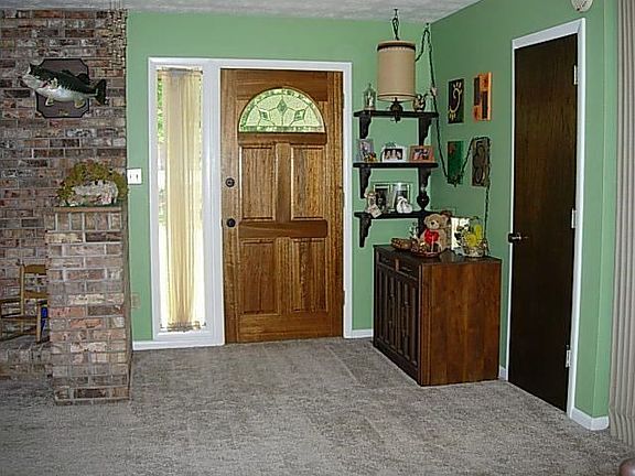 5th image of 7248 Anglewood Ln