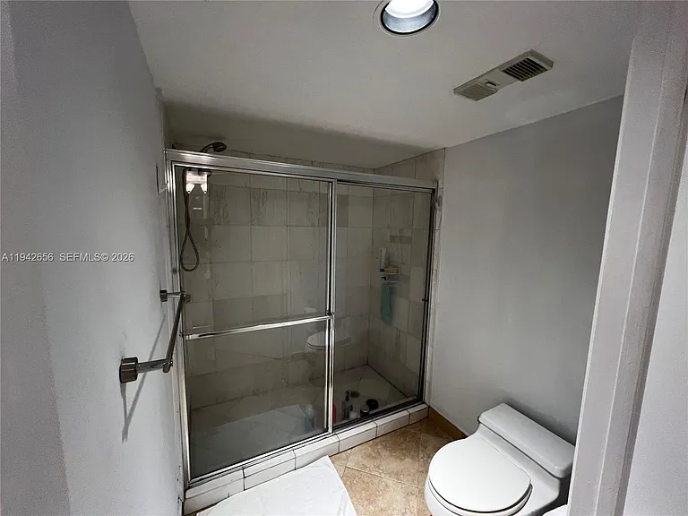 3400 NE 192nd St #2102 — Photo 15