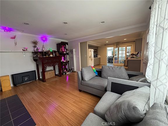 2nd image of 10831 Cedar St