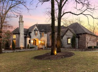 2839 E Township St, Fayetteville, AR 72703